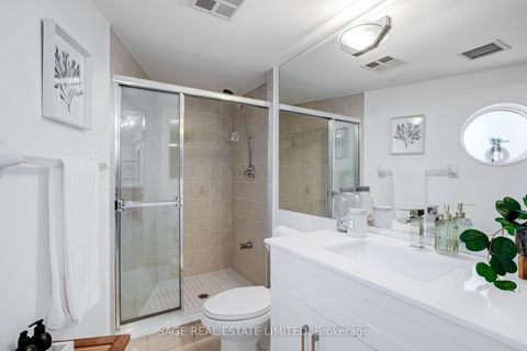 Photo 9 at 819 - 600 Queens Quay W, Waterfront Communities C1, Toronto