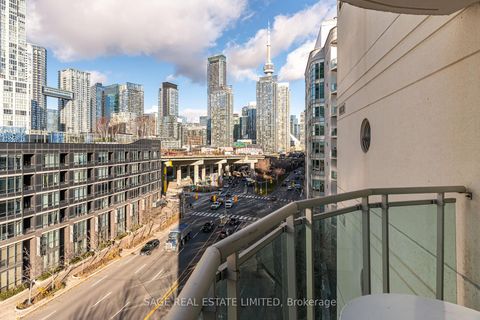 Photo 15 at 819 - 600 Queens Quay W, Waterfront Communities C1, Toronto