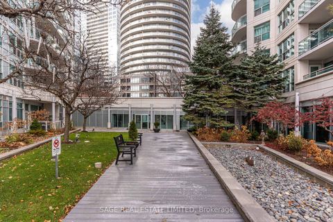 Photo 16 at 819 - 600 Queens Quay W, Waterfront Communities C1, Toronto