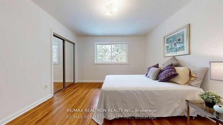 Photo 7 at 69 Mossbank Drive, Woburn, Toronto