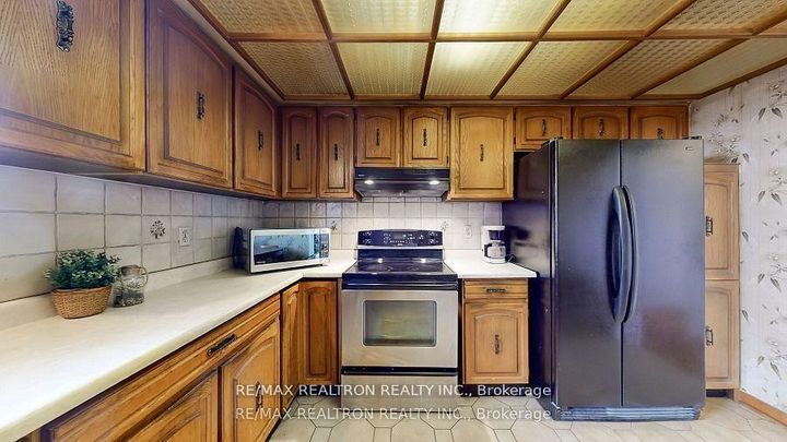 Photo 15 at 69 Mossbank Drive, Woburn, Toronto