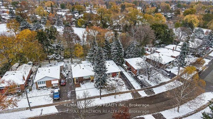 Photo 27 at 69 Mossbank Drive, Woburn, Toronto