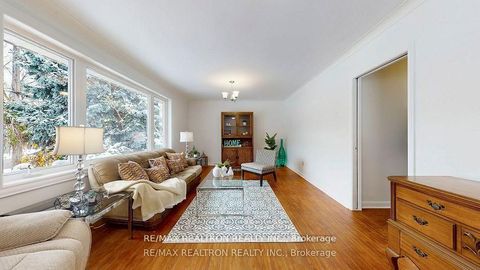 Photo 4 at 69 Mossbank Drive, Woburn, Toronto