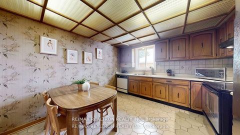 Photo 11 at 69 Mossbank Drive, Woburn, Toronto