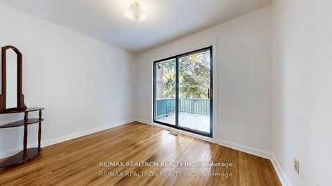 Photo 12 at 69 Mossbank Drive, Woburn, Toronto