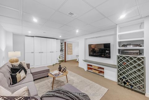 Photo 33 at 41 Denver Crescent, Henry Farm, Toronto