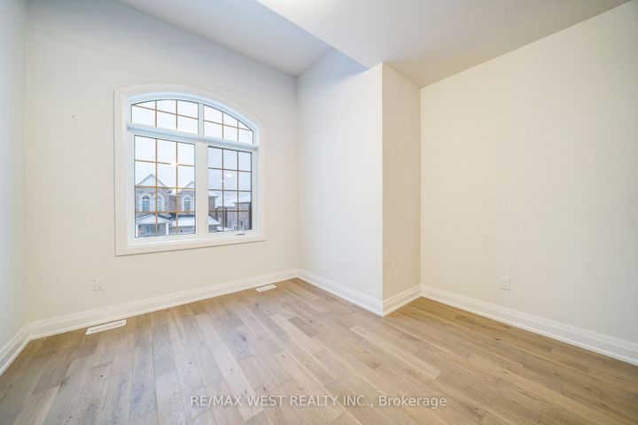 Photo 19 at 3 Speciosa Street, Oak Ridges, Richmond Hill