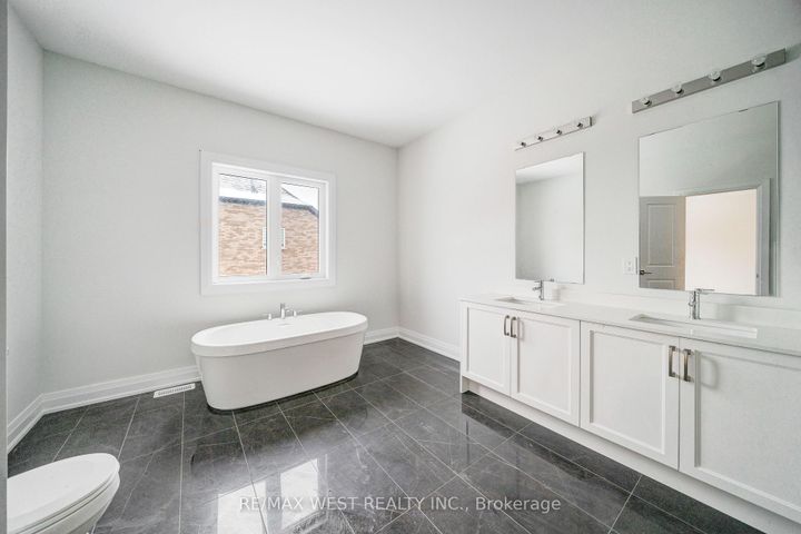 Photo 25 at 3 Speciosa Street, Oak Ridges, Richmond Hill