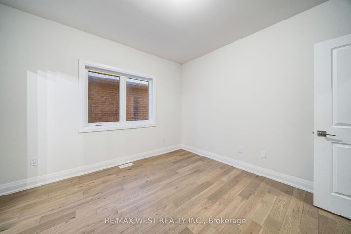 Photo 30 at 3 Speciosa Street, Oak Ridges, Richmond Hill