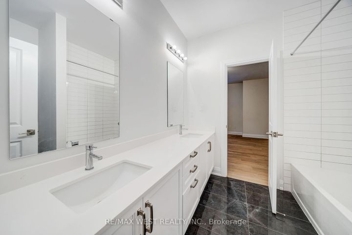 Photo 33 at 3 Speciosa Street, Oak Ridges, Richmond Hill