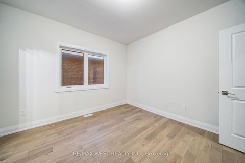 Photo 30 at 3 Speciosa Street, Oak Ridges, Richmond Hill