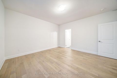 Photo 36 at 3 Speciosa Street, Oak Ridges, Richmond Hill