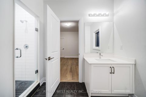 Photo 40 at 3 Speciosa Street, Oak Ridges, Richmond Hill