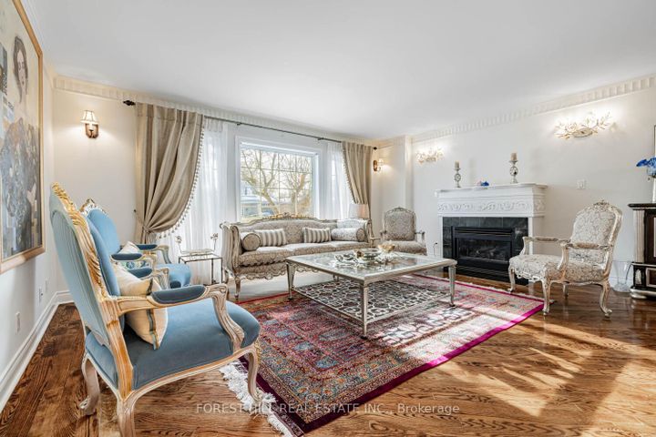 Photo 1 at 162 Goulding Avenue, Newtonbrook West, Toronto