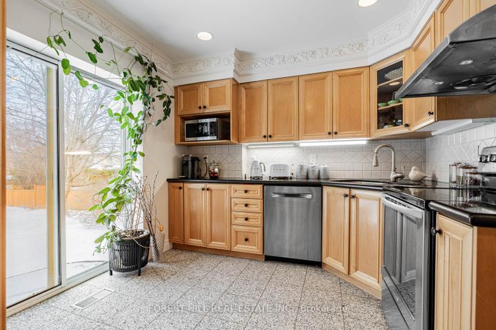Photo 6 at 162 Goulding Avenue, Newtonbrook West, Toronto