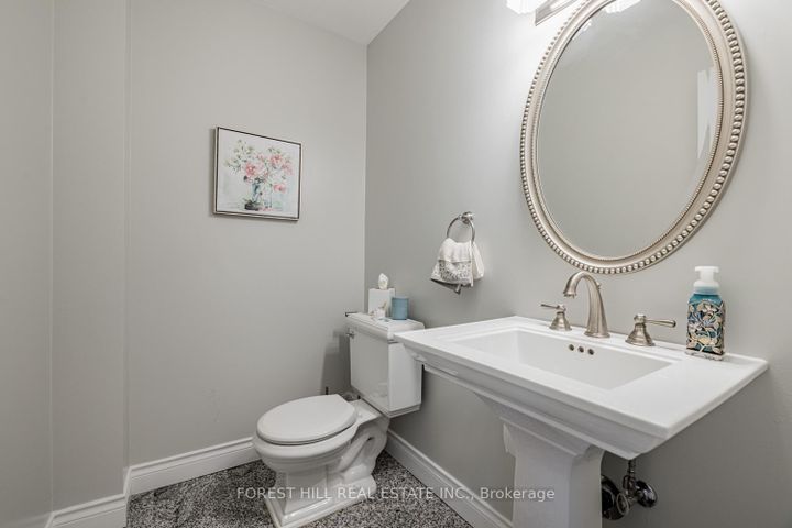 Photo 9 at 162 Goulding Avenue, Newtonbrook West, Toronto
