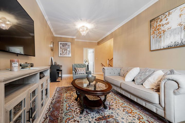 Photo 16 at 162 Goulding Avenue, Newtonbrook West, Toronto