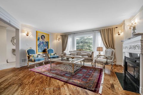 Photo 3 at 162 Goulding Avenue, Newtonbrook West, Toronto