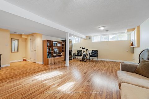 Photo 19 at 162 Goulding Avenue, Newtonbrook West, Toronto