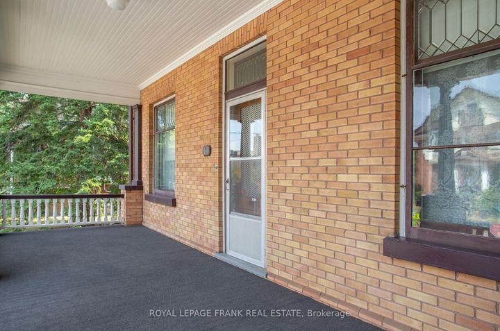 Photo 2 at 33 Fairbanks Street, Central, Oshawa