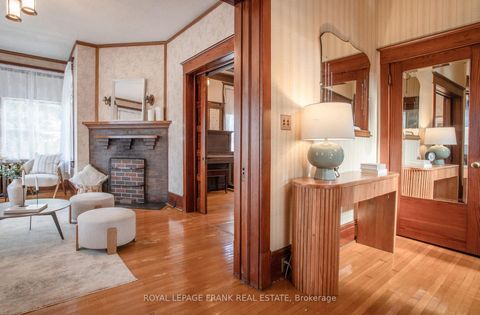 Photo 3 at 33 Fairbanks Street, Central, Oshawa