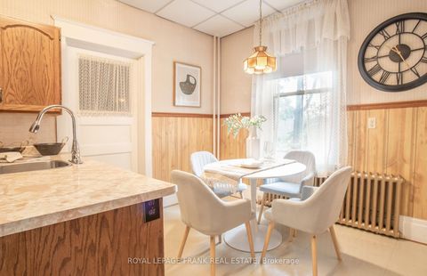 Photo 15 at 33 Fairbanks Street, Central, Oshawa