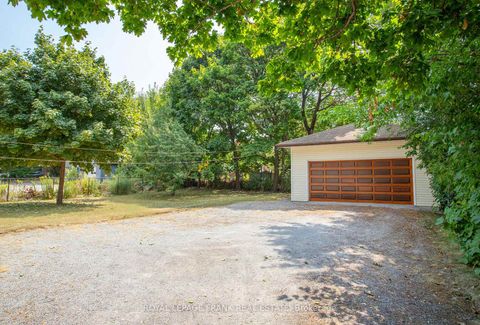 Photo 31 at 33 Fairbanks Street, Central, Oshawa