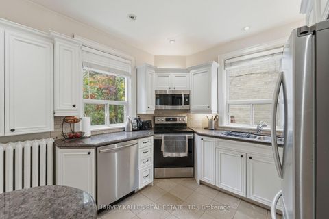 Photo 12 at 202 Dinnick Crescent, Lawrence Park South, Toronto