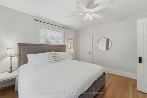 Photo 22 at 202 Dinnick Crescent, Lawrence Park South, Toronto