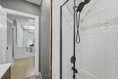 Photo 31 at 202 Dinnick Crescent, Lawrence Park South, Toronto