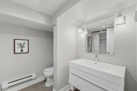 Photo 35 at 202 Dinnick Crescent, Lawrence Park South, Toronto