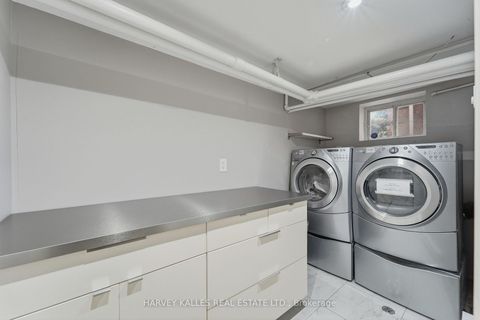 Photo 39 at 202 Dinnick Crescent, Lawrence Park South, Toronto