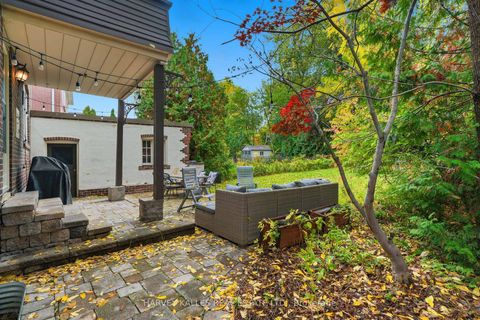 Photo 41 at 202 Dinnick Crescent, Lawrence Park South, Toronto