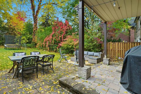 Photo 42 at 202 Dinnick Crescent, Lawrence Park South, Toronto