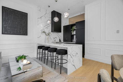 Photo 5 at 403 - 700 King Street, Niagara, Toronto