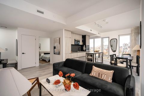 Photo 1 at LPH01 - 2 Augusta Avenue, Chinatown, Toronto