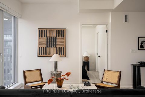 Photo 9 at LPH01 - 2 Augusta Avenue, Chinatown, Toronto