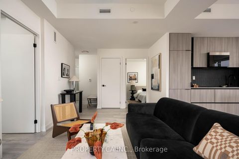 Photo 10 at LPH01 - 2 Augusta Avenue, Chinatown, Toronto