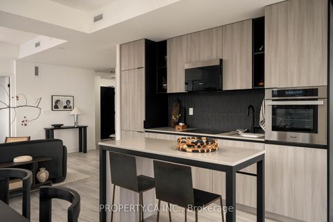 Photo 16 at LPH01 - 2 Augusta Avenue, Chinatown, Toronto