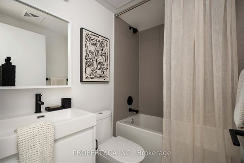 Photo 20 at LPH01 - 2 Augusta Avenue, Chinatown, Toronto