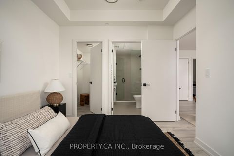 Photo 22 at LPH01 - 2 Augusta Avenue, Chinatown, Toronto