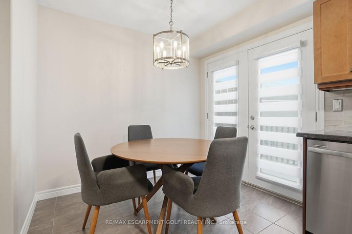 Photo 10 at 13 - 201 Westbank Trail, Stoney Creek Mountain, Hamilton