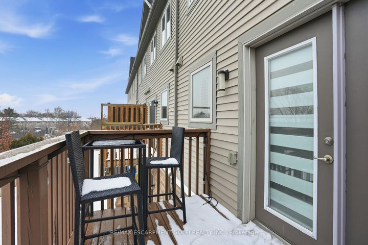 Photo 13 at 13 - 201 Westbank Trail, Stoney Creek Mountain, Hamilton