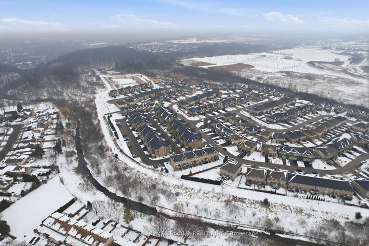 Photo 27 at 13 - 201 Westbank Trail, Stoney Creek Mountain, Hamilton