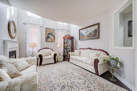 Photo 7 at 384 Highglen Avenue, Middlefield, Markham