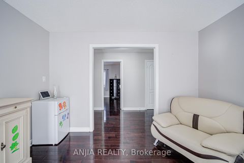 Photo 37 at 384 Highglen Avenue, Middlefield, Markham