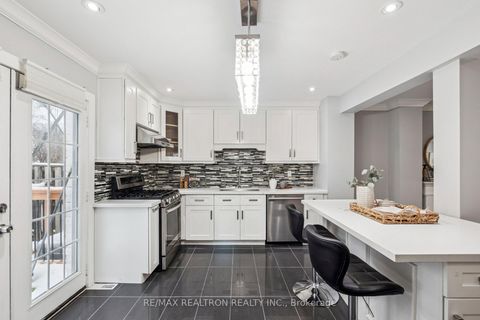 Photo 20 at 77 Mansewood Gardens, West Hill, Toronto