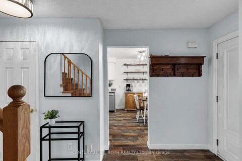 Photo 5 at 27 GOLDS Crescent, Holly, Barrie