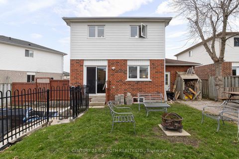 Photo 28 at 27 GOLDS Crescent, Holly, Barrie