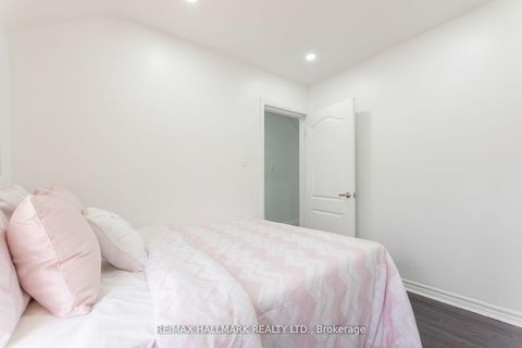 Photo 15 at 106 Willow Avenue, The Beaches, Toronto